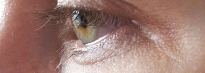 Не просто синяя, а смурфитительная, тушь для ресниц Lumene Raspberry Color Tips Mascara 03 Blue Mascara