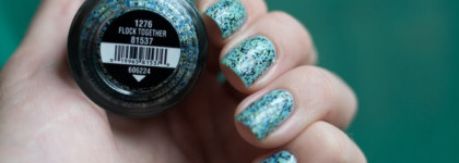 China Glaze - Flock Together