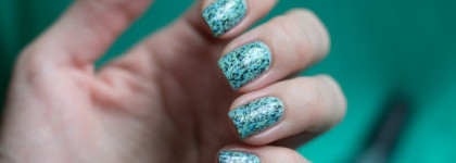 China Glaze - Flock Together