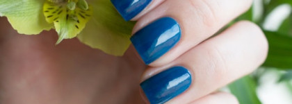 China Glaze - Ride the Waves