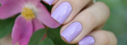 China Glaze - Lotus Begin и Grass is Lime Greener