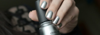 China Glaze - I`d Melt For You