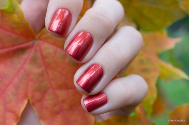 China Glaze - Stop That Train