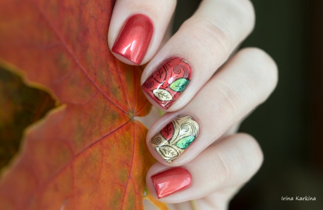China Glaze - Stop That Train