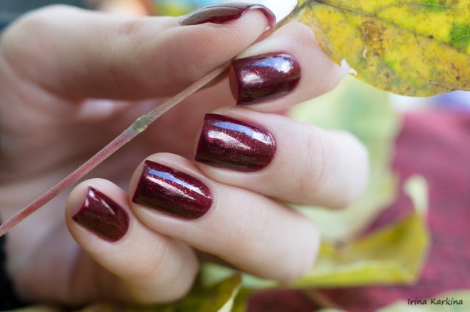 China Glaze - Stroll