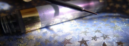 Yves Saint Laurent. Moire Liquid Eyeliner Baby Doll 12 Light Amethyst. Baby Doll Collection