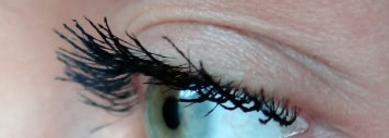 Yves Saint Laurent. Mascara Volume Effet Faux Cils Baby Doll  № 04, Indiscreet Purple