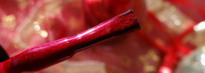 OPI Mariah Carey Christmas Collection 2013. OPI - In My Santa Suit  HL E09. OPI - My Favorite Ornament HL E05