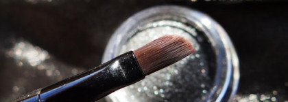 Chanel. Illusion D'ombre Long Wear Luminous Eyeshadow #85 Mirifique