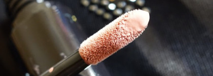 Shiseido Lacquer Rouge RD 203, Portrait