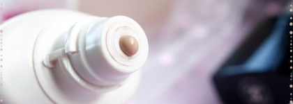 Цветущий вид лица с флюидом Chanel Les Beiges All In One Healthy Glow Fluid SPF 15 #30