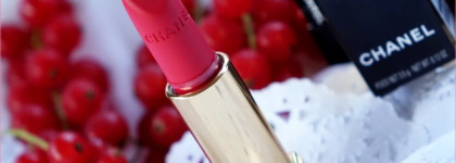 Ягодный мусс на губах с помадами Chanel Rouge Allure Velvet Luminous Matte Lip Colour #46, La Malicieuse. Chanel Rouge Allure Luminuous Intense Lip Colour #95, Enjouee