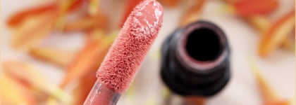 Философия от Shiseido Lacquer Rouge RD215 Caramel, RD314 Deep Coral