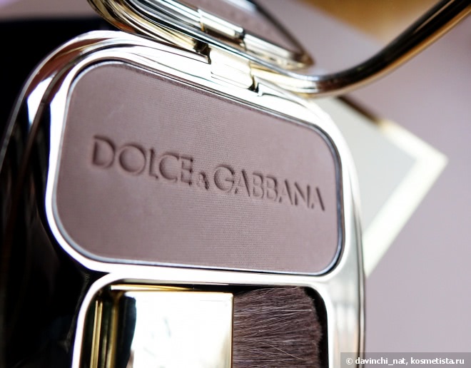 Живая легенда. Игра света и тени. Dolce&Gabbana The Blush Luminous Cheek Colour #22 Tan