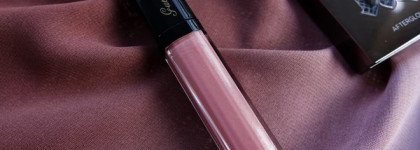 Жизнь в гармонии. Urban Decay Afterglow 8-Hour Powder Blush Rapture. Guerlain Gloss d’Enfer Maxi Shine Intense Colour & Shine Bare Lip Sensation #463 La Petit Robe Noir