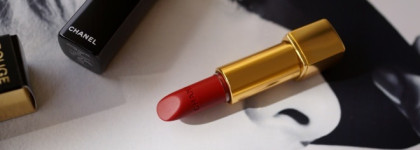 Идеальная, красная Chanel Rouge Allure Velvet Luminous Matte Lip Colour #38 La Fascinante