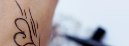 Новая классика. Chanel Ecriture de Chanel Eyeliner Pen Effortless Definition 20 Brun