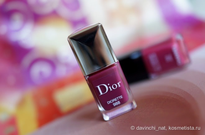 Chanel Le Vernis Nail Colour #April #533. Dior Vernis Couture Colour Gel Shine And Long Wear Nail Lacquer #988 Diorette