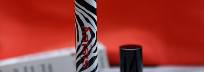 Это же вам не лезгинка, а твист. Sisley Phyto Lip Twist Tinted Balm #3 Peach