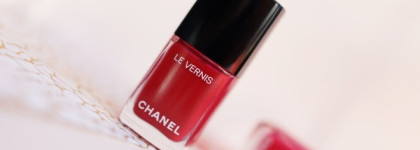 Chanel Le Vernis Longwear Nail Colour #508 Shantung, #506 Camelia