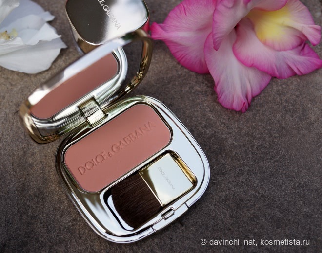 Fresh Bar. Dolce & Gabbana Shimmer Powder Duo Creamy Powder Cheeks and Eyes, Dolce&Gabbana The Blush Luminous Cheek Colour #10 Nude
