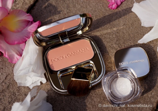Fresh Bar. Dolce & Gabbana Shimmer Powder Duo Creamy Powder Cheeks and Eyes, Dolce&Gabbana The Blush Luminous Cheek Colour #10 Nude