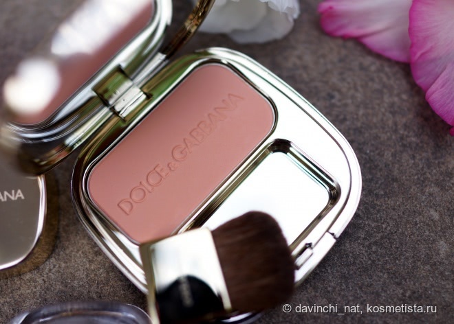 Fresh Bar. Dolce & Gabbana Shimmer Powder Duo Creamy Powder Cheeks and Eyes, Dolce&Gabbana The Blush Luminous Cheek Colour #10 Nude