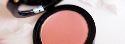 Акцент в макияже. Chanel Dimensions de Chanel Mascara # 30 Cobalt. Armani Sheer Blush #306 Attitude