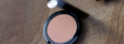 Возможно, осень. Armani Sheer Blush #100 Nudo. Giorgio Armani Sepia Rouge D'Armani Sheers #203 Sepia. Giorgio Armani Sepia Nail Lacquer #201 New Mexico