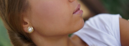 Возможно, осень. Armani Sheer Blush #100 Nudo. Giorgio Armani Sepia Rouge D'Armani Sheers #203 Sepia. Giorgio Armani Sepia Nail Lacquer #201 New Mexico