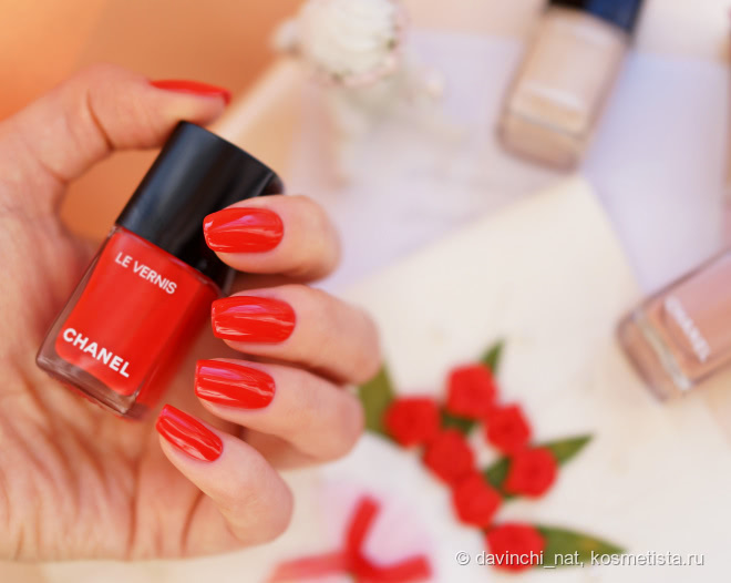 Chanel Coco Codes Makeup Collection Spring 2017. Chanel Le Vernis Longwear Nail Colour #548 Blanc White, #556 Beige Beige, 546 Rouge Red