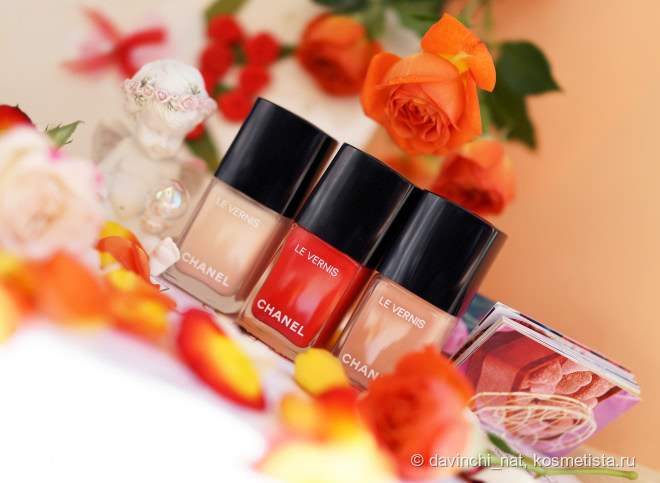 Chanel Coco Codes Makeup Collection Spring 2017. Chanel Le Vernis Longwear Nail Colour #548 Blanc White, #556 Beige Beige, 546 Rouge Red