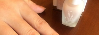 Новое знакомство с Укрепителем для ногтей с золотой пылью IQ Beauty