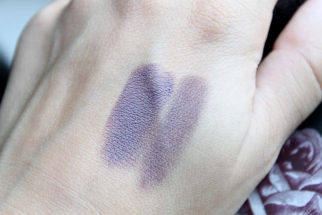 Серая мышь или Inglot Matte Lipstick 436 Black Swan Collection