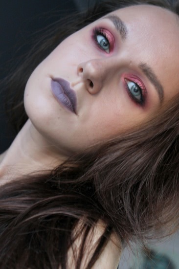 Серая мышь или Inglot Matte Lipstick 436 Black Swan Collection