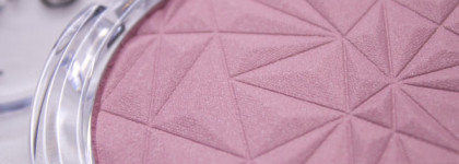 Essence Glitter in the Air: помада и румяна-хайлайтер