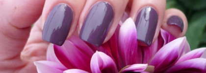 А любите ли вы сливы? - Да, сэр! Лак Rimmel 60 Seconds № 625 Sir, Yes Sir