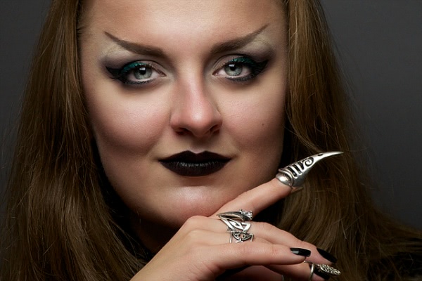 Tutorial. Cat Eyes - Halloween Make-up