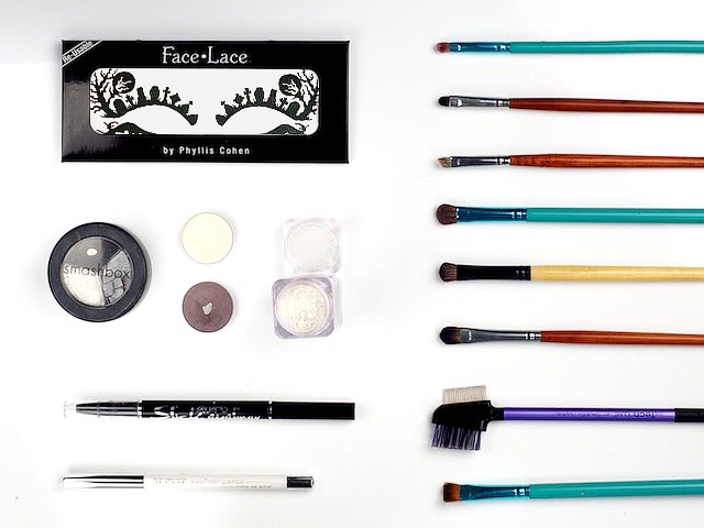 Tutorial. Halloween Make-up with Face Lace