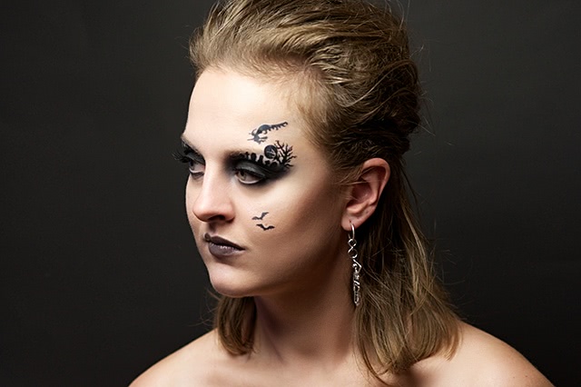 Tutorial. Halloween Make-up with Face Lace