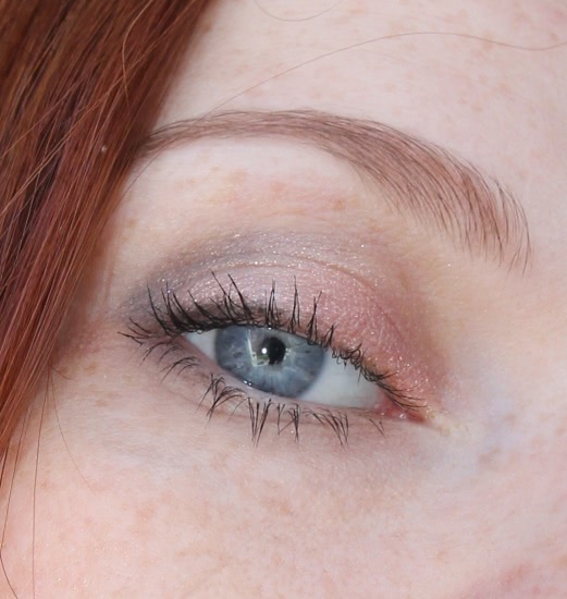 От ненависти до любви. Chanel Illusion D'Ombre Long Wear Luminous Eyeshadow №82 Emerveille