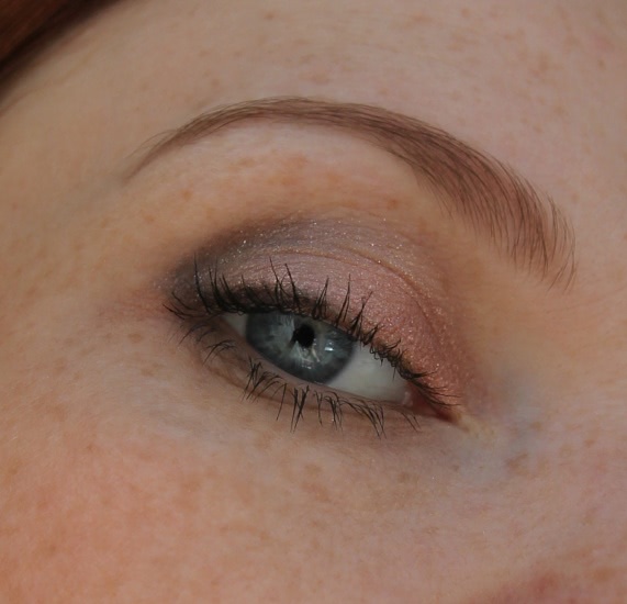 От ненависти до любви. Chanel Illusion D'Ombre Long Wear Luminous Eyeshadow №82 Emerveille