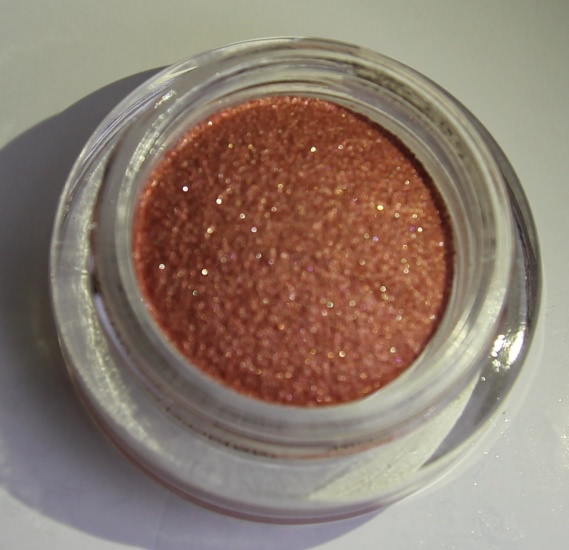 От ненависти до любви. Chanel Illusion D'Ombre Long Wear Luminous Eyeshadow №82 Emerveille