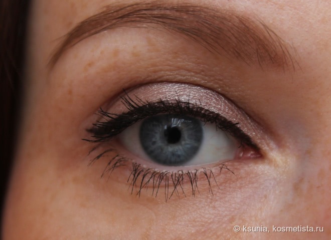 Колоссальный провал-тушь для ресниц «Колоссаль» Maybelline New York the Colossal Go Extreme! Volum' Express Leather Black Mascara