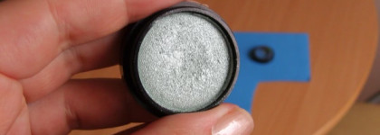 El Corazon карандаш для век в оттенке Murena 131 и тени однушечки Water shine в оттенке 80