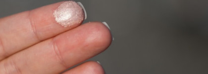 Lancome Ombre Hypnose Mono # P102 и YSL Moire Liquid Eyeliner # 06