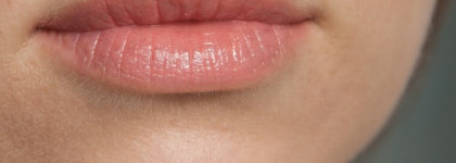 Yves Saint Laurent Rouge Volupte Shine Lipstick #15, Corail Intuitive