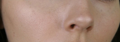 Chanel Vitalumiere Compact Douceur Lightweight Compact Makeup Radiance Softness And Comfort SPF 10, в оттенке Beige #20