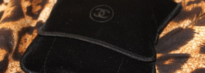 Праздник с Chanel Camelia de Plumes Poudre illuminatrice Highlighting Powder