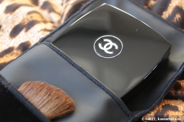 Праздник с Chanel Camelia de Plumes Poudre illuminatrice Highlighting Powder